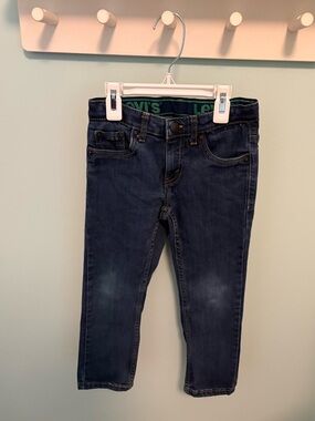 Levi’s Straight Leg Jeans